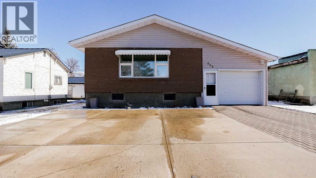 506 2 Street W, Bow Island, Alberta  T0K 0G0 - Photo 1 - A2291087