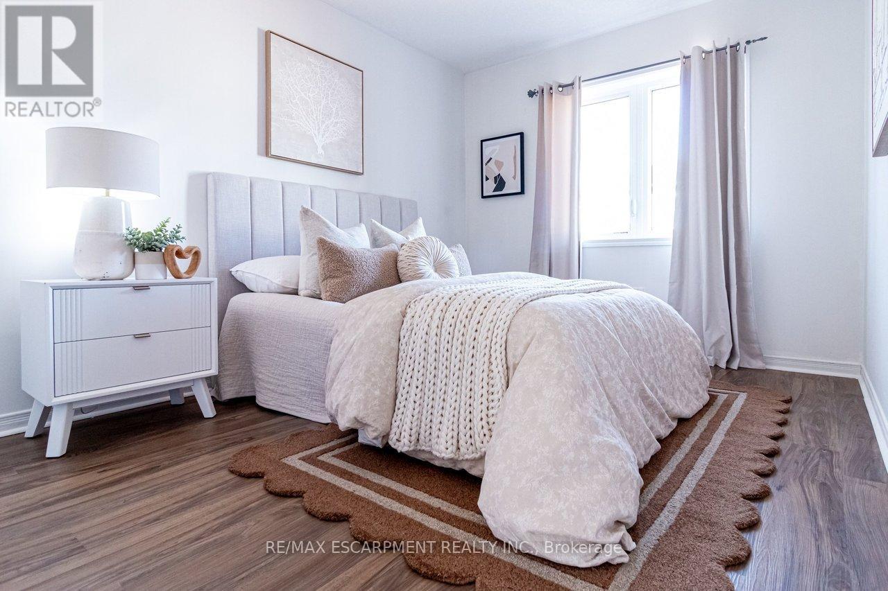 19 Cromarty Avenue, Haldimand, Ontario  N3W 0B6 - Photo 34 - X12868354