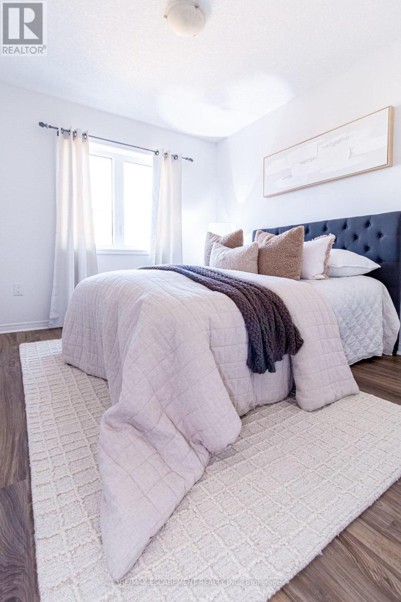 19 Cromarty Avenue, Haldimand, Ontario  N3W 0B6 - Photo 35 - X12868354