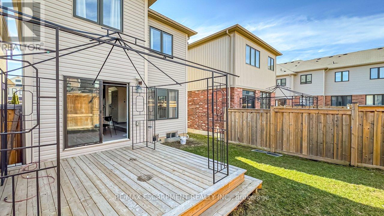 19 Cromarty Avenue, Haldimand, Ontario  N3W 0B6 - Photo 40 - X12868354