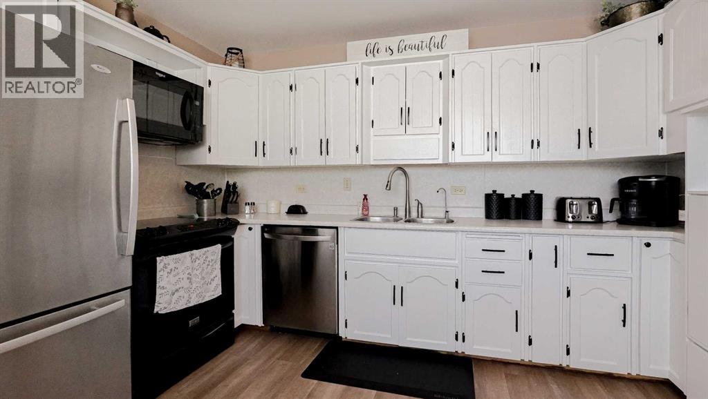 506 2 Street W, Bow Island, Alberta  T0K 0G0 - Photo 6 - A2291087