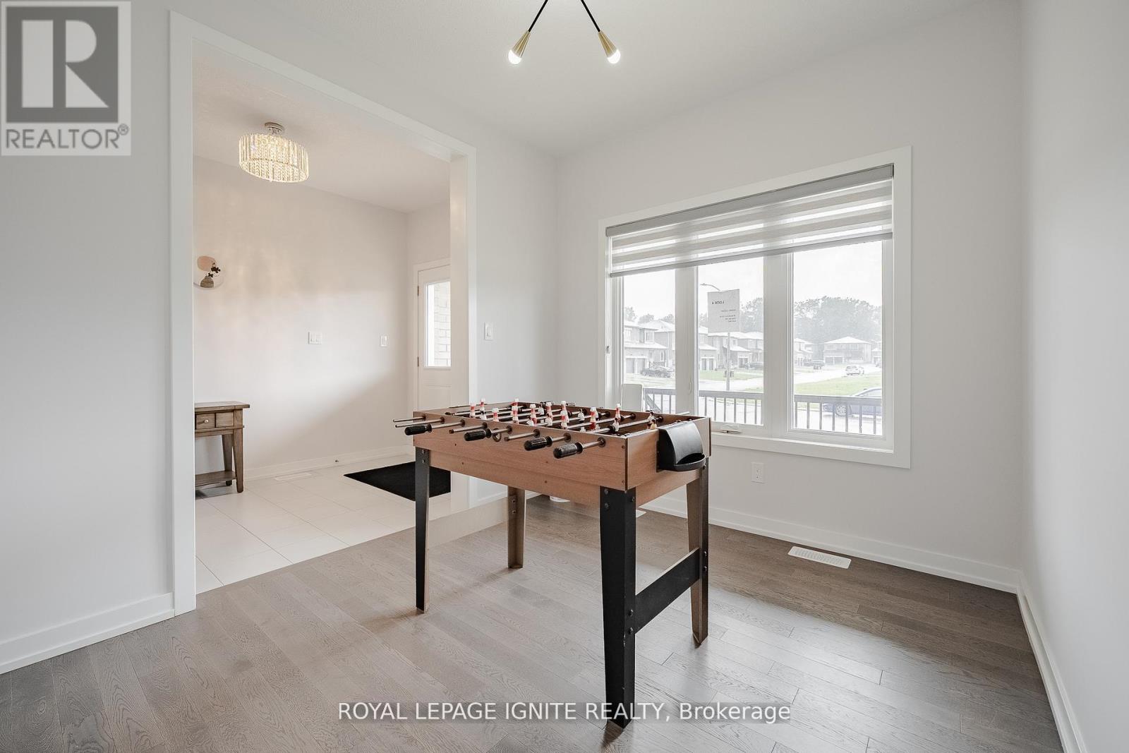 19 Butternut Drive, Norfolk, Ontario  N3Y 0G8 - Photo 8 - X12868414