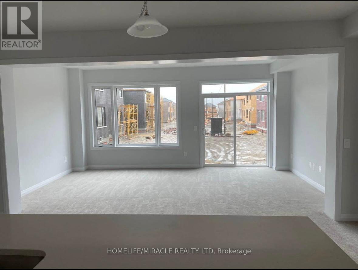 62 Corley Street, Kawartha Lakes, Ontario  K9V 6C2 - Photo 3 - X12868428