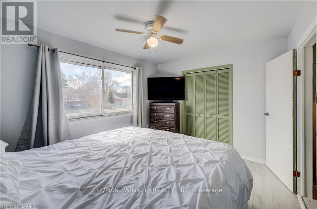 1099 Sovereign Road, Woodstock, Ontario  N4S 5P3 - Photo 14 - X12868440