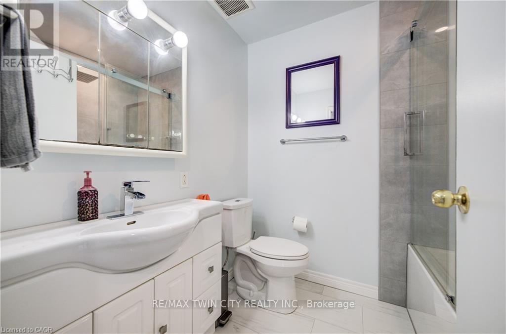 1099 Sovereign Road, Woodstock, Ontario  N4S 5P3 - Photo 17 - X12868440