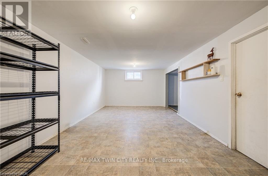 1099 Sovereign Road, Woodstock, Ontario  N4S 5P3 - Photo 24 - X12868440