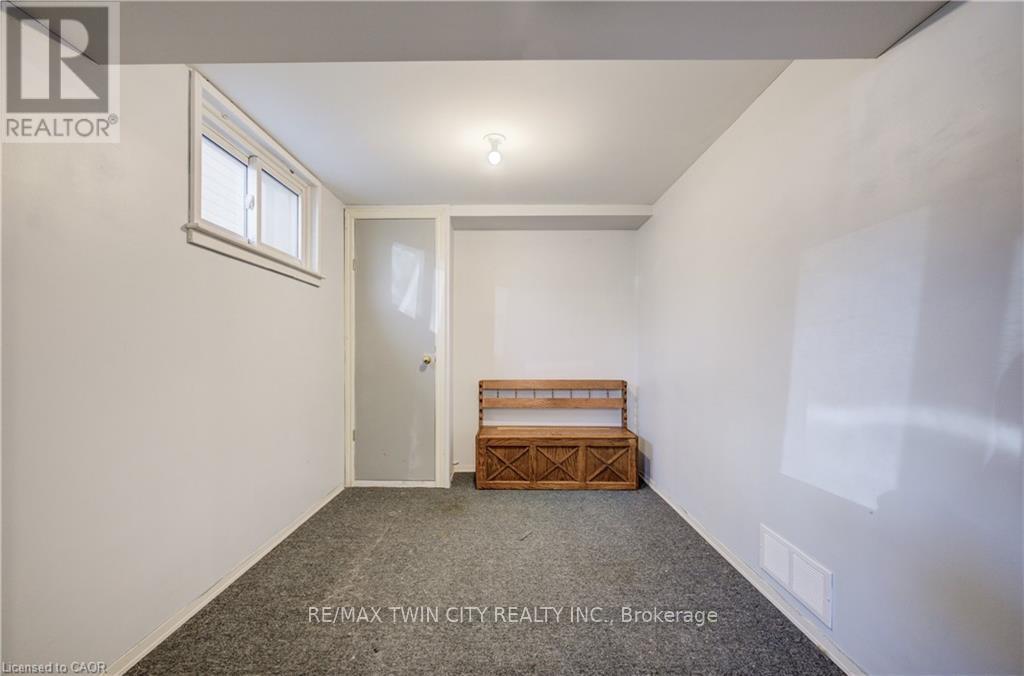 1099 Sovereign Road, Woodstock, Ontario  N4S 5P3 - Photo 25 - X12868440