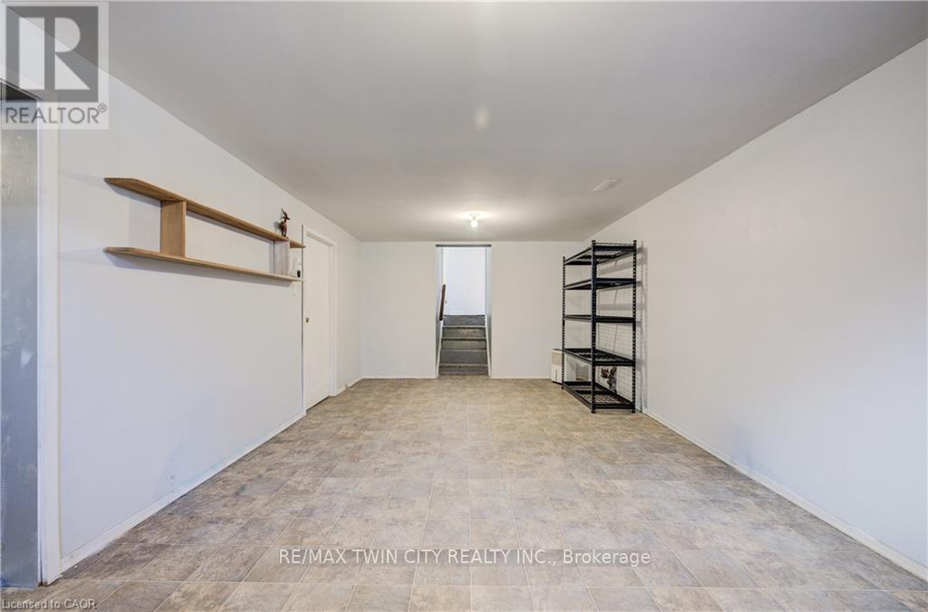 1099 Sovereign Road, Woodstock, Ontario  N4S 5P3 - Photo 26 - X12868440