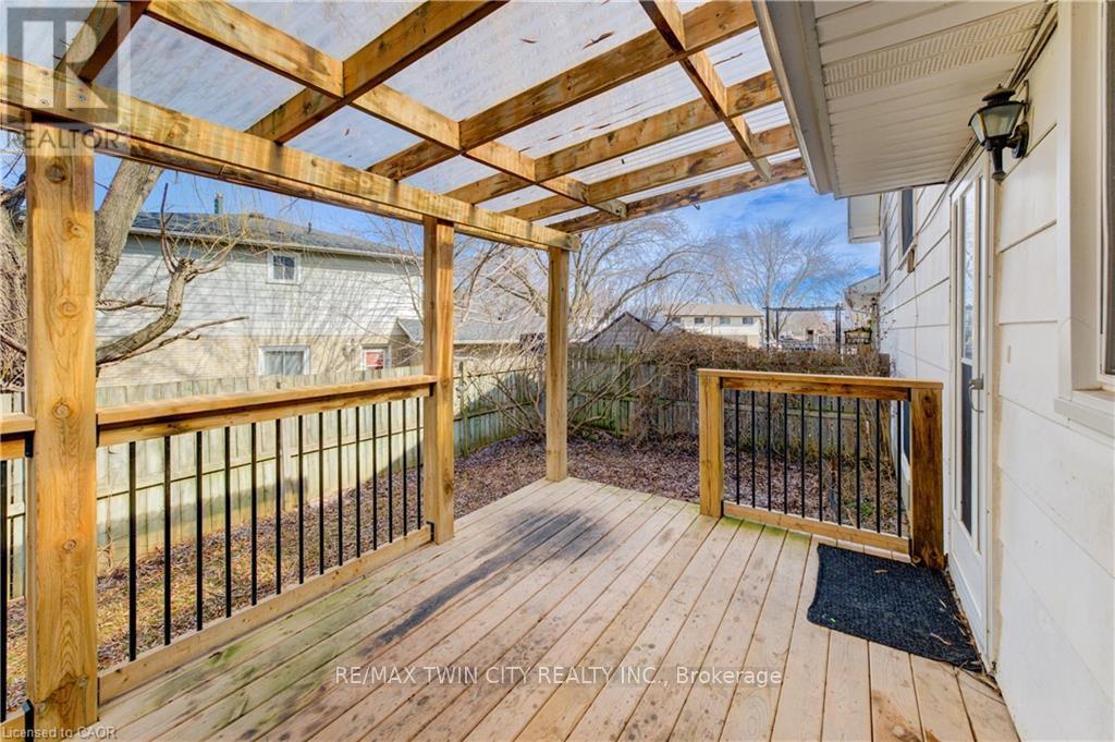 1099 Sovereign Road, Woodstock, Ontario  N4S 5P3 - Photo 32 - X12868440