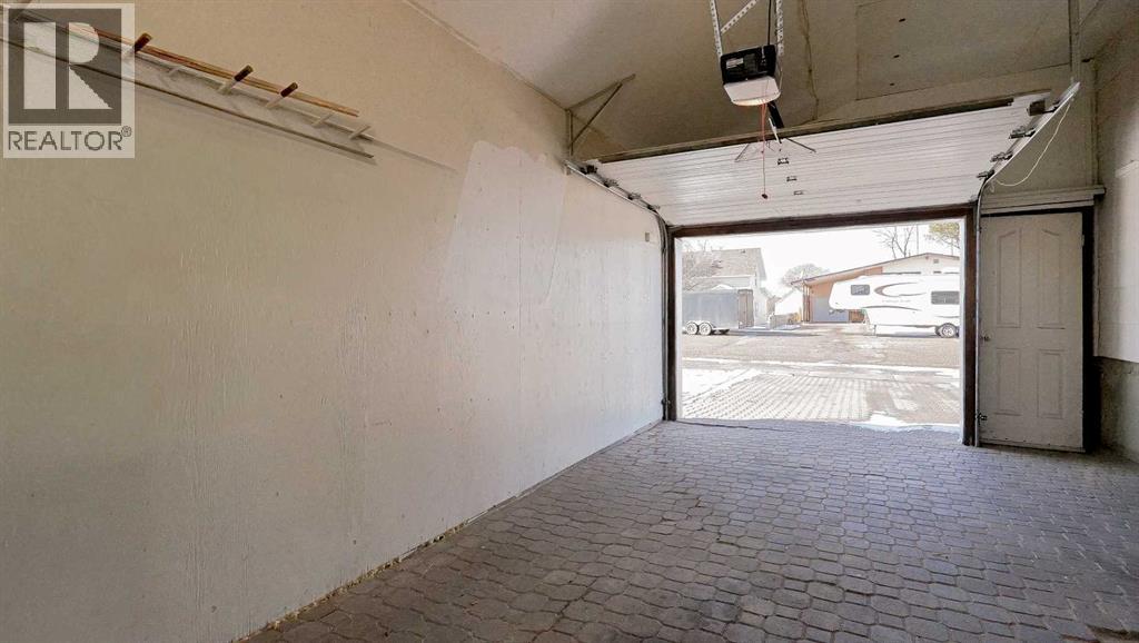 506 2 Street W, Bow Island, Alberta  T0K 0G0 - Photo 39 - A2291087