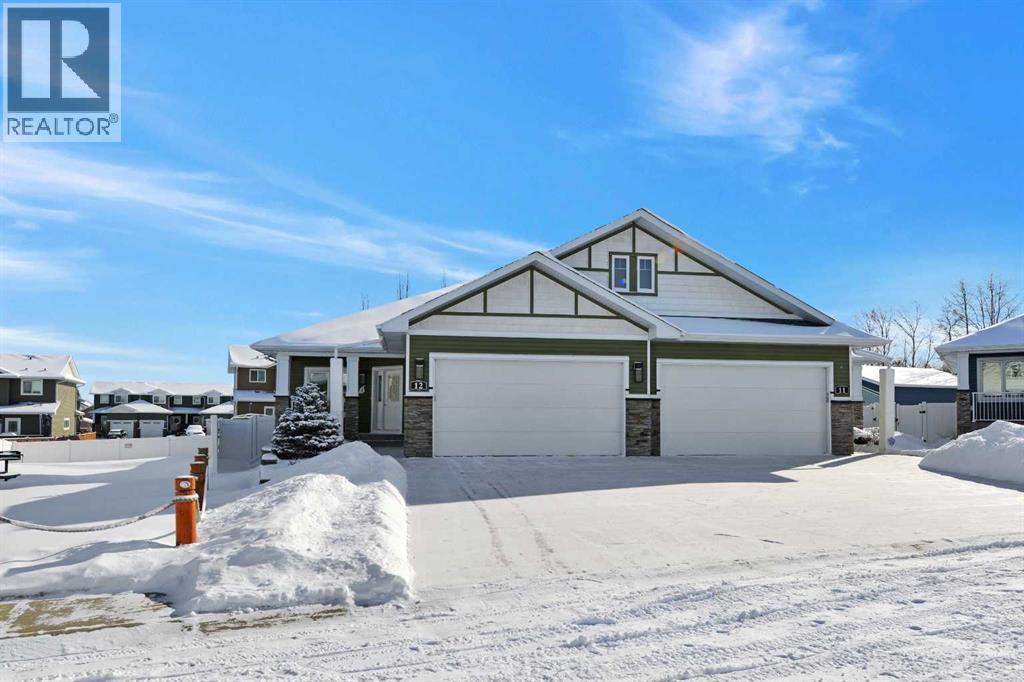 12 Rosse Place, Sylvan Lake, Alberta  T4S 0M7 - Photo 2 - A2289906