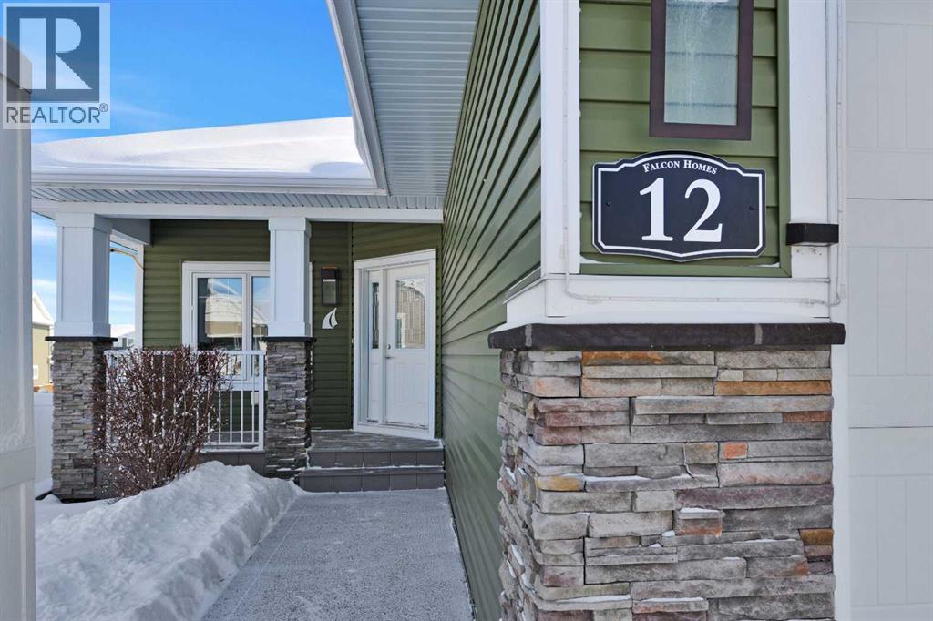12 Rosse Place, Sylvan Lake, Alberta  T4S 0M7 - Photo 3 - A2289906