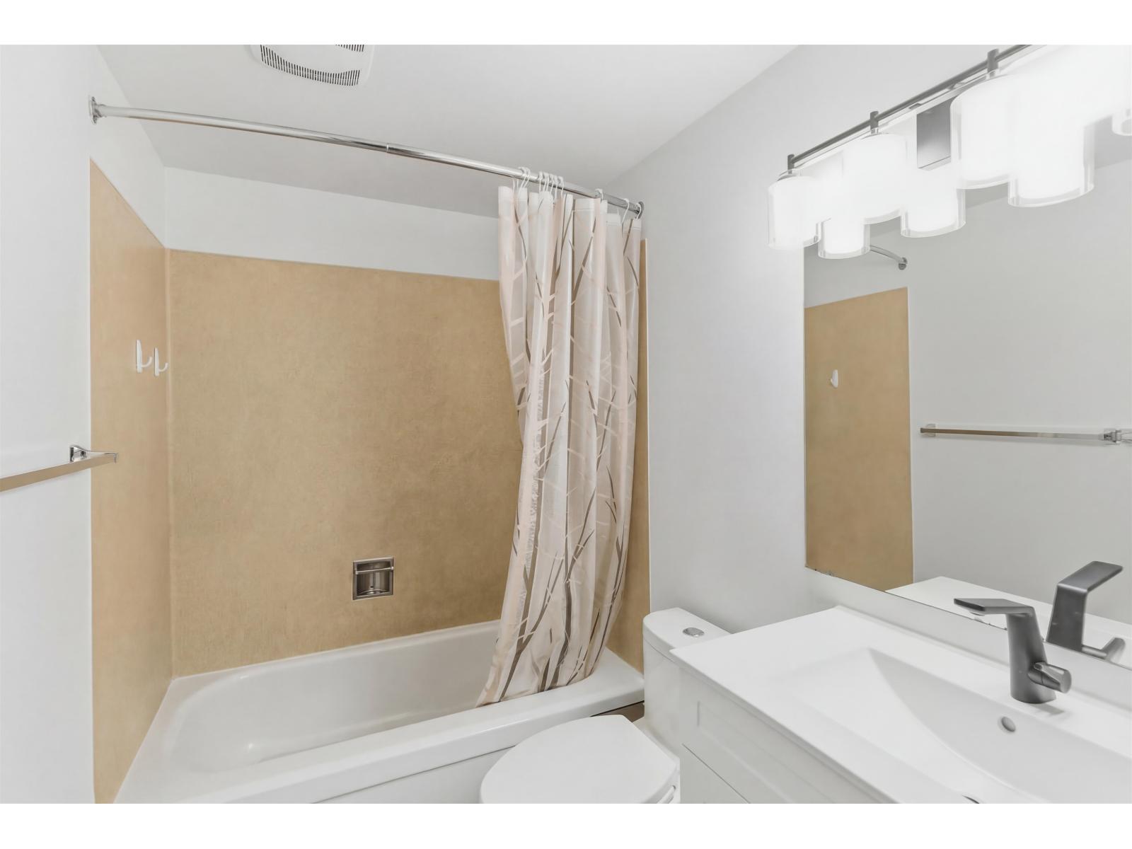 306 5906 176a Street, Surrey, British Columbia  V3S 4H7 - Photo 17 - R3080138