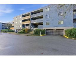 <div class="price">$280,000</div> 306 5906 176a Street, Surrey<br><div style="margin-bottom:8px;"><small>Homeland Realty</small></div><div class='bed_bath'>1 Bed | 1 Bath</div>