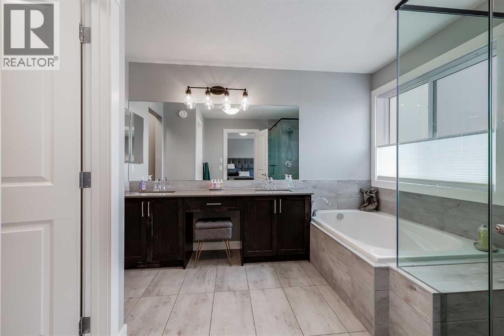 230 Nolanhurst Bay Nw, Calgary, Alberta  T3R 1S5 - Photo 20 - A2290892