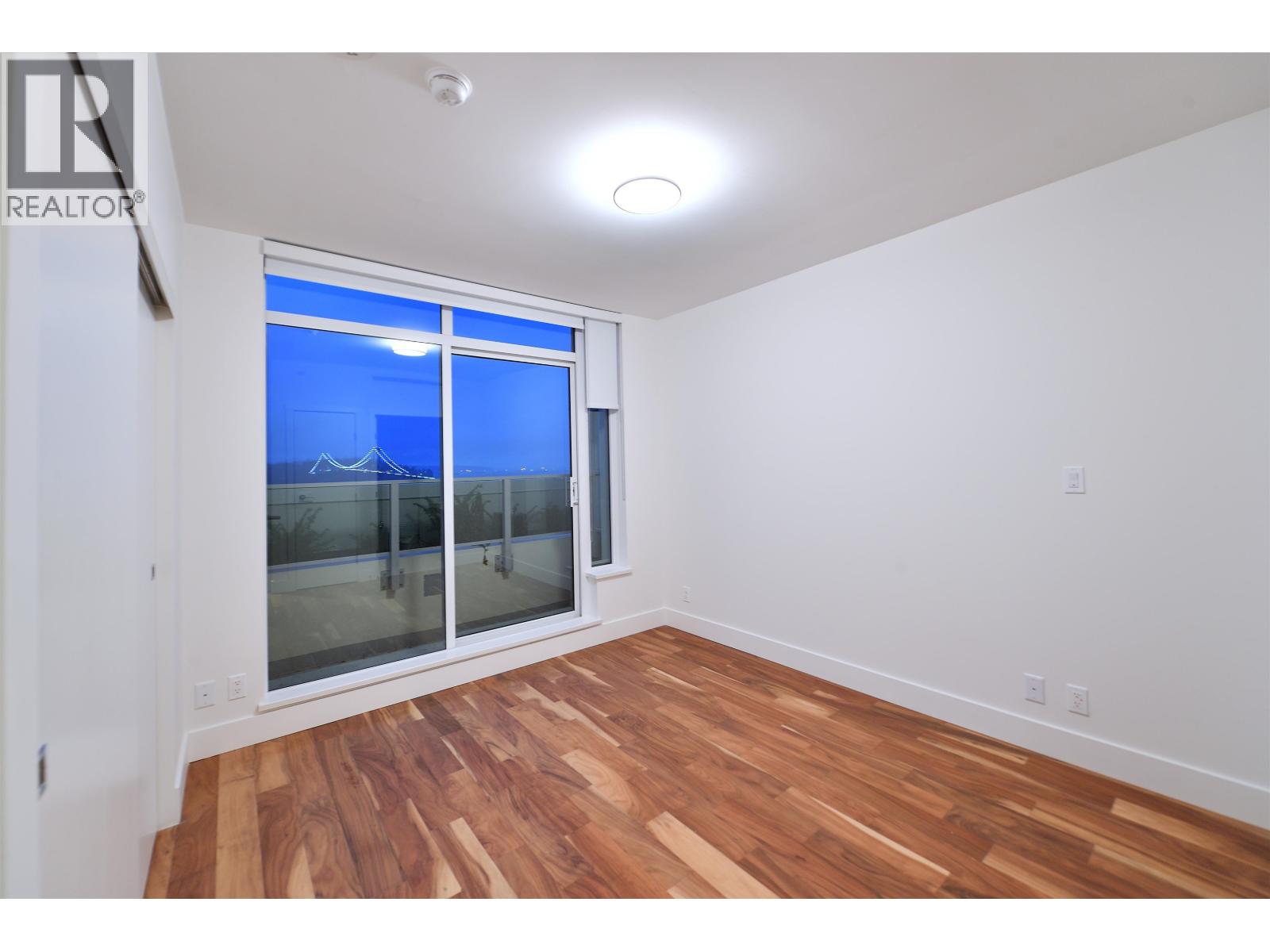 1703 1675 Lions Gate Lane, North Vancouver, British Columbia  V7P 3B4 - Photo 3 - R3096933