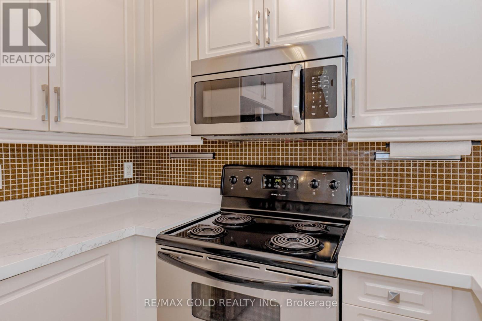 1106 - 220 Burnhamthorpe Road W, Mississauga, Ontario  L5B 4N4 - Photo 18 - W12863680