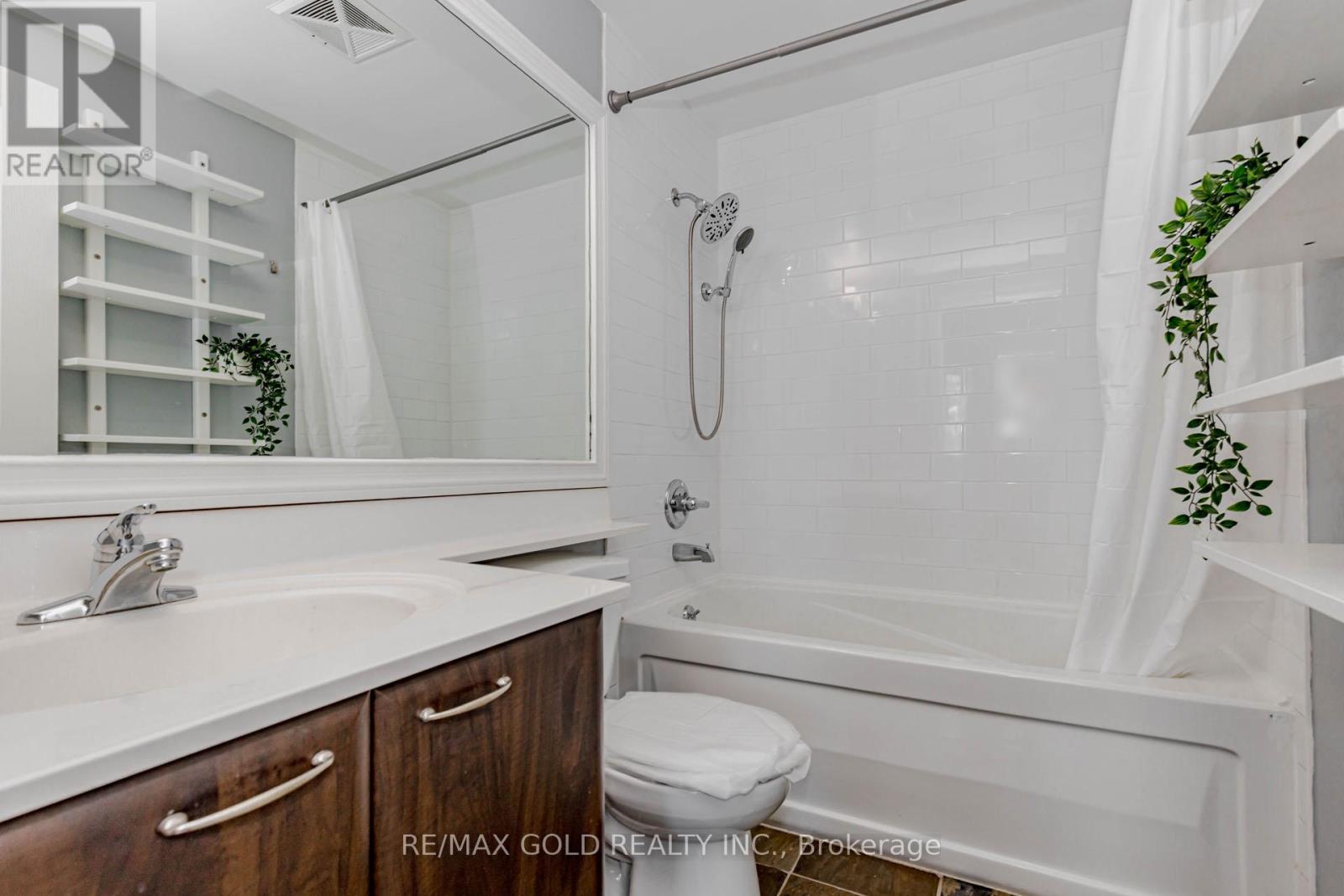 1106 - 220 Burnhamthorpe Road W, Mississauga, Ontario  L5B 4N4 - Photo 31 - W12863680