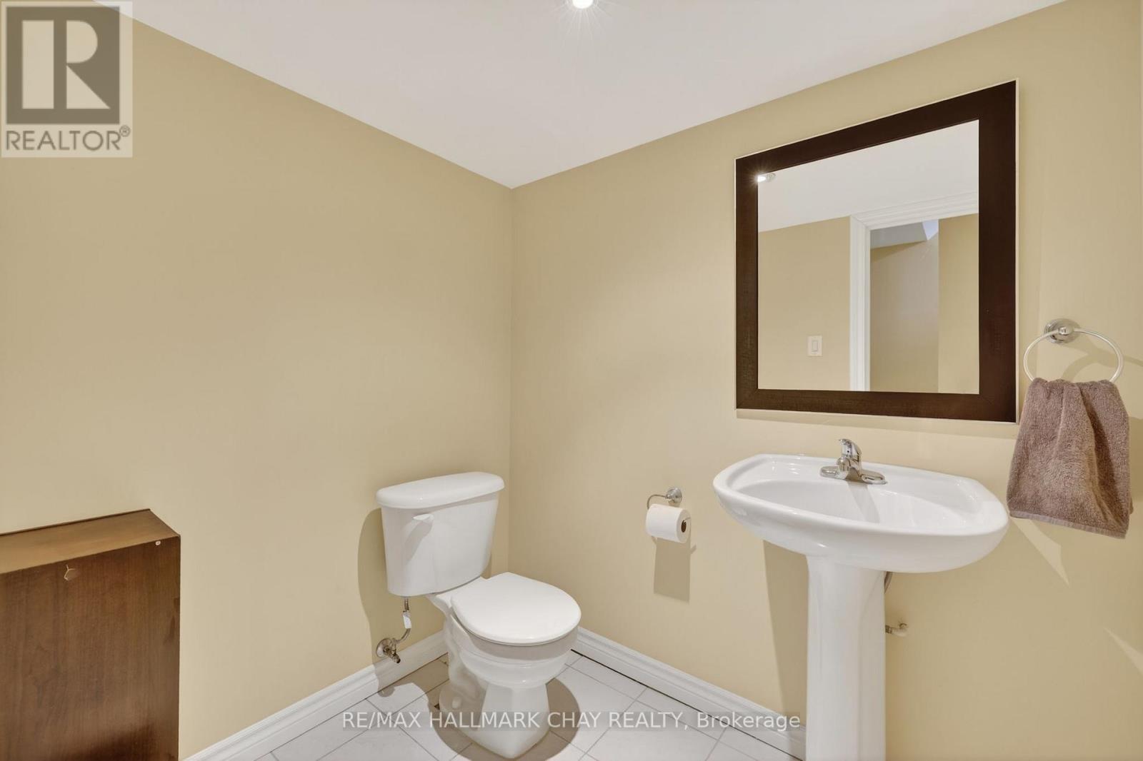 83 Beare Trail, Newmarket, Ontario  L3X 3B3 - Photo 25 - N12868088