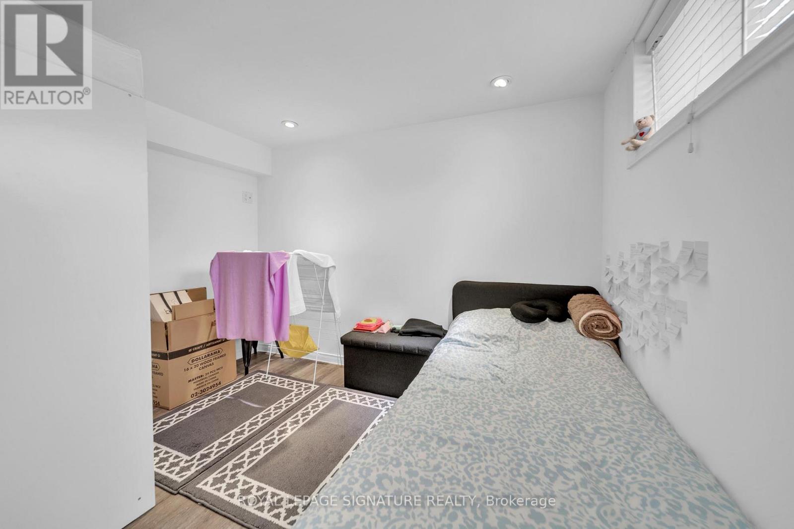 313 Patricia Avenue, Toronto, Ontario  M2R 2M6 - Photo 8 - C12868298