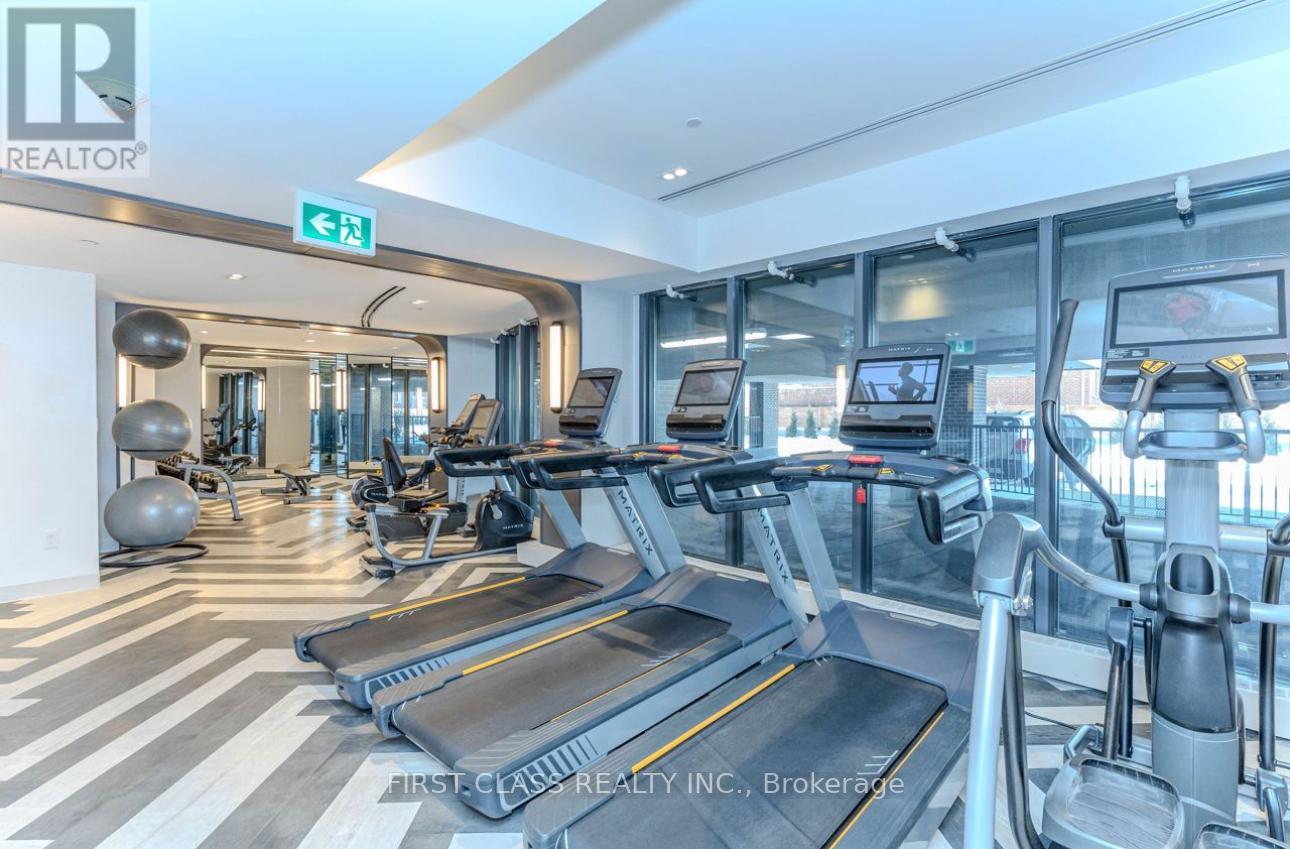 718 - 556 Marlee Avenue, Toronto, Ontario  M6B 0B1 - Photo 22 - W12789108