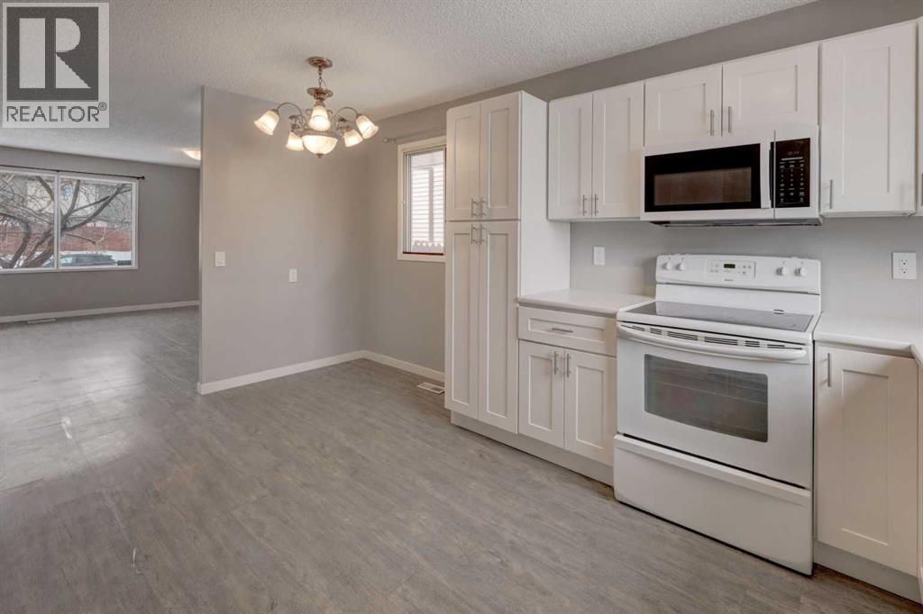 2452 38 Street Ne, Calgary, Alberta  T2Z 3B5 - Photo 9 - A2290940