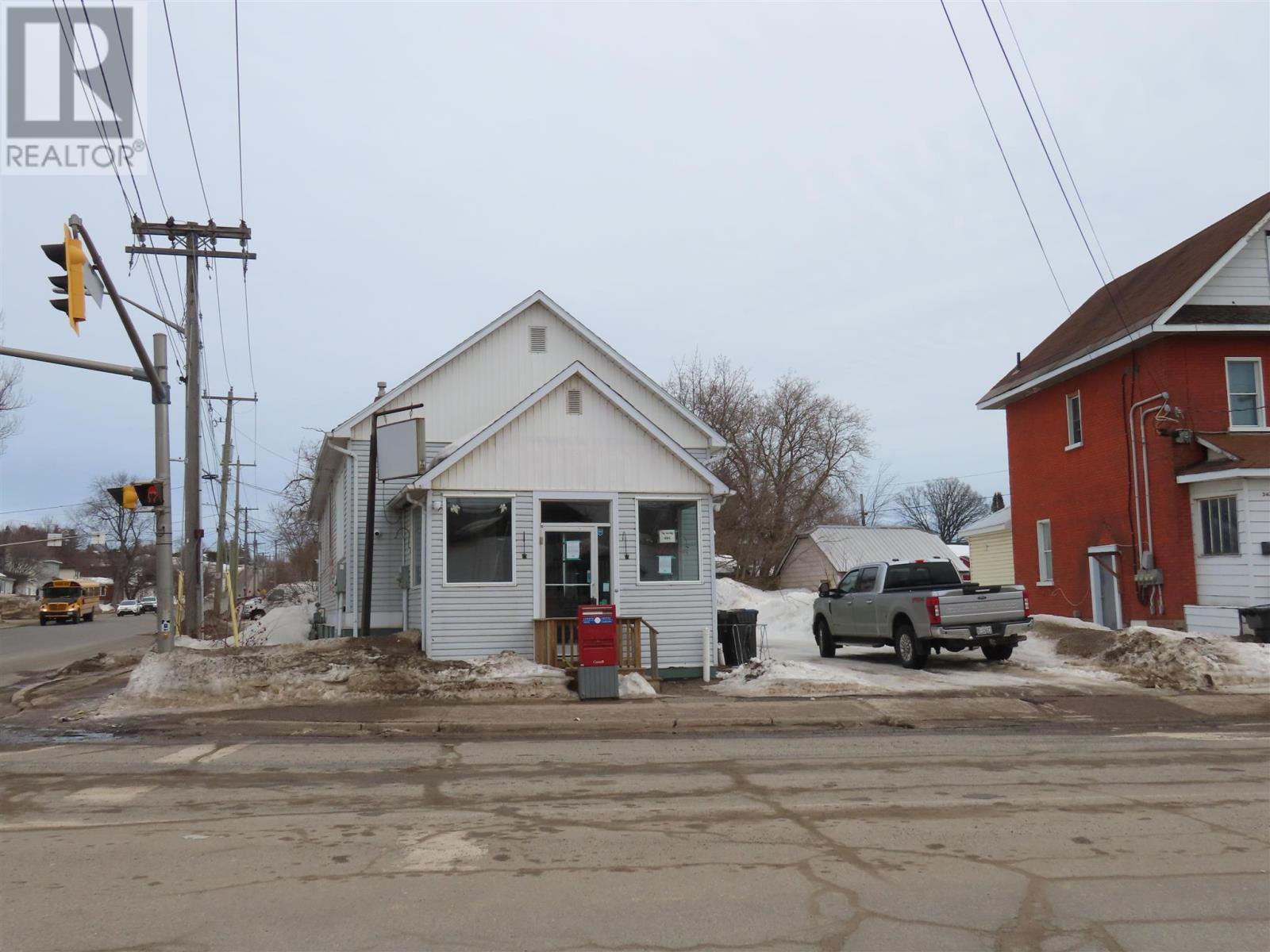 346 North St, Sault Ste Marie, Ontario P6B 2A8 - Photo 26 - SM260456