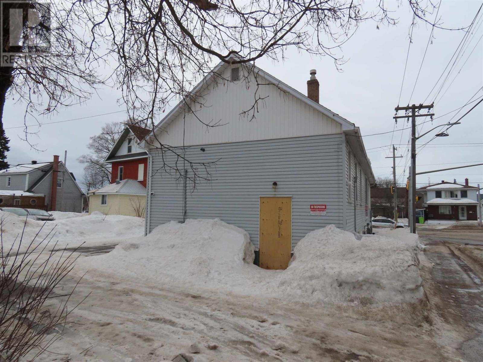 346 North St, Sault Ste Marie, Ontario P6B 2A8 - Photo 3 - SM260456