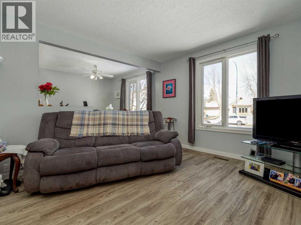 210 Jerry Potts Boulevard W, Lethbridge, Alberta  T1K 6H1 - Photo 9 - A2291548