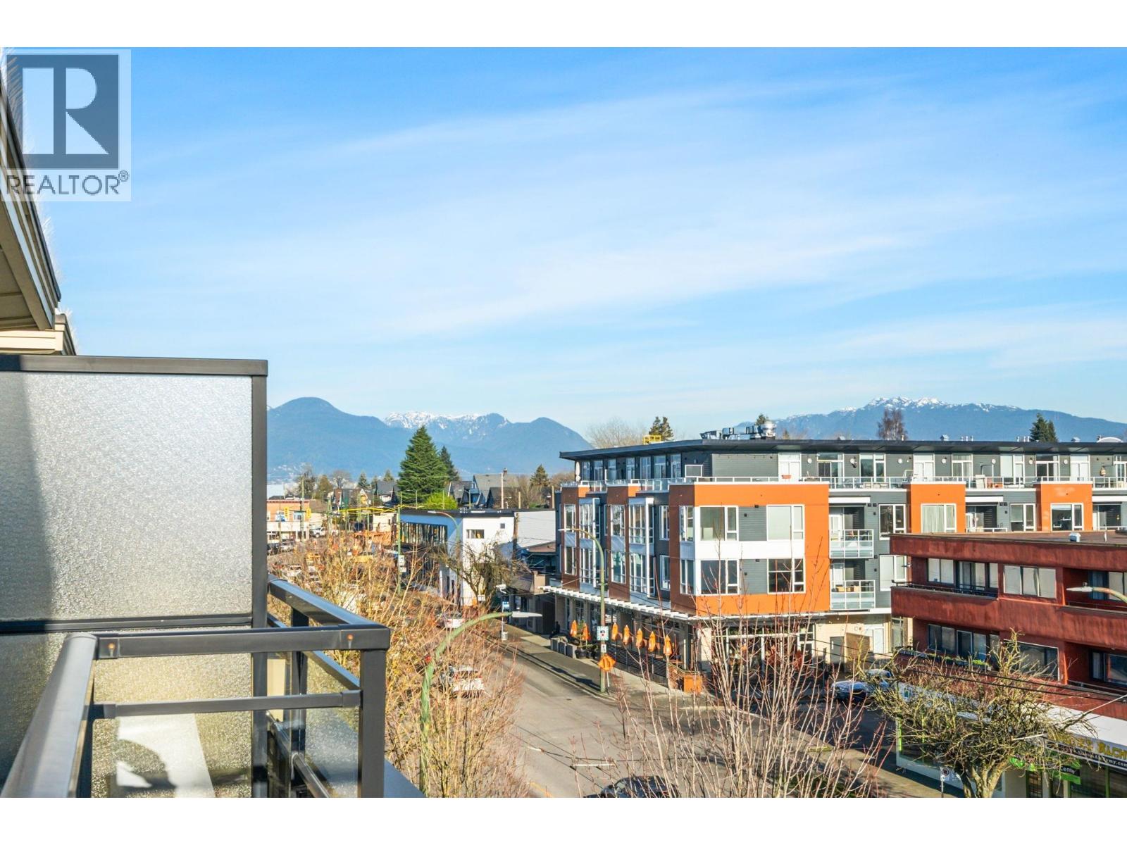 Ph8 688 E 17th Avenue, Vancouver, British Columbia  V5V 0A8 - Photo 3 - R3090457