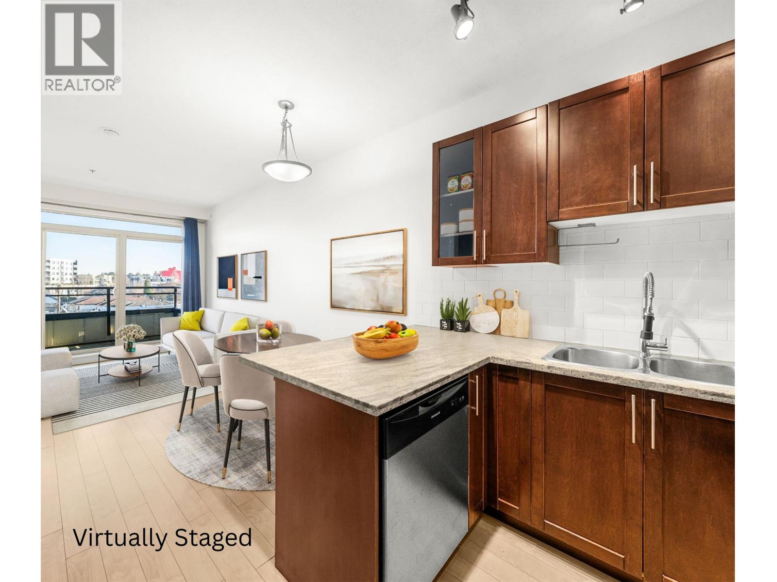 Ph8 688 E 17th Avenue, Vancouver, British Columbia  V5V 0A8 - Photo 1 - R3090457