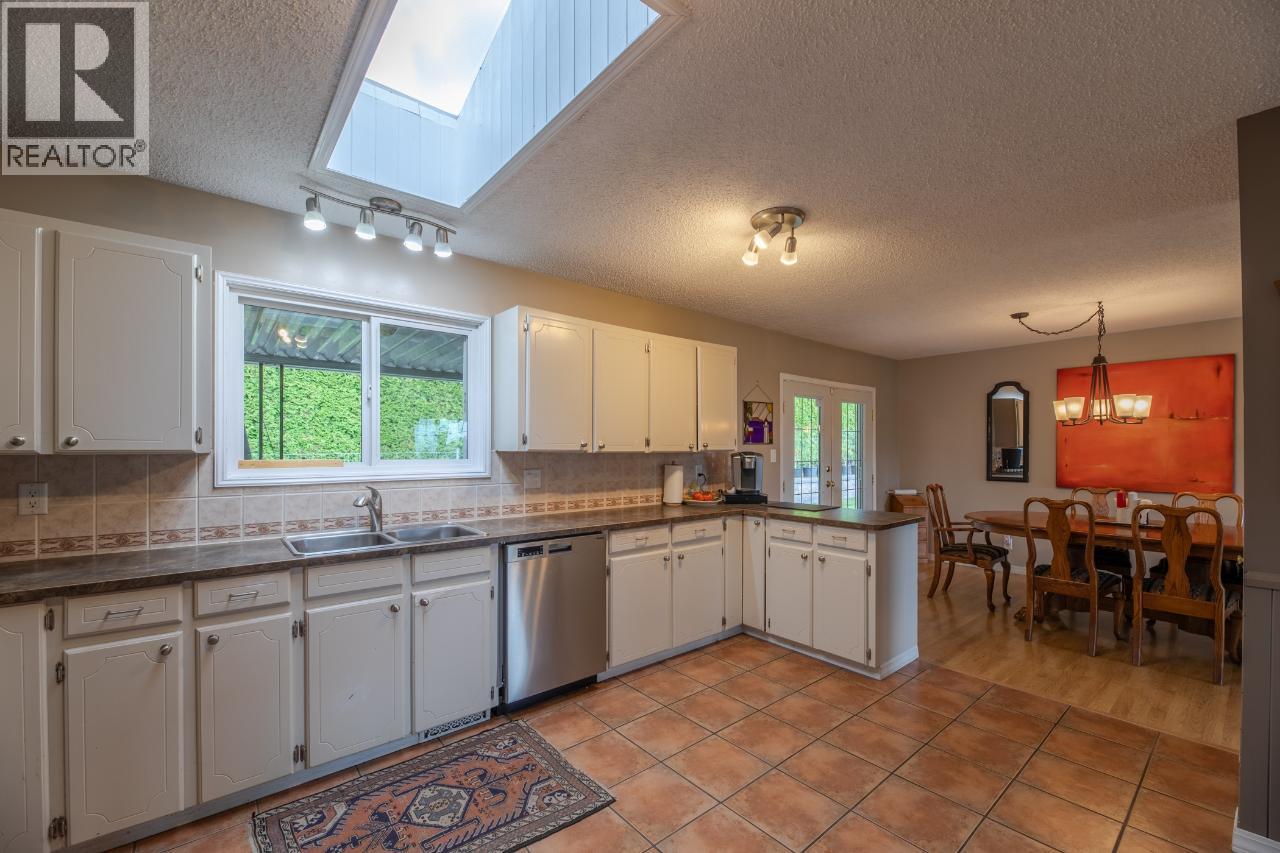 12612 Reynolds Avenue, Summerland, British Columbia  V0H 1Z8 - Photo 11 - 10378889