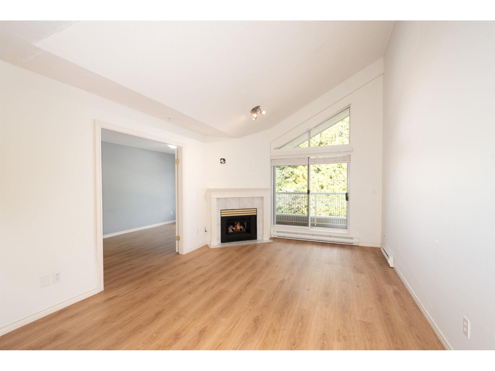 311 15272 20 Avenue, Surrey, British Columbia  V4A 2A3 - Photo 3 - R3098362