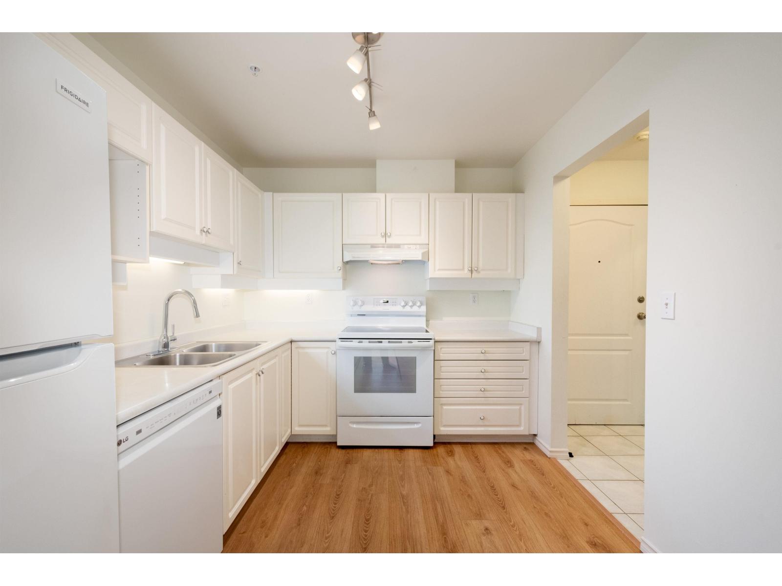 311 15272 20 Avenue, Surrey, British Columbia  V4A 2A3 - Photo 8 - R3098362