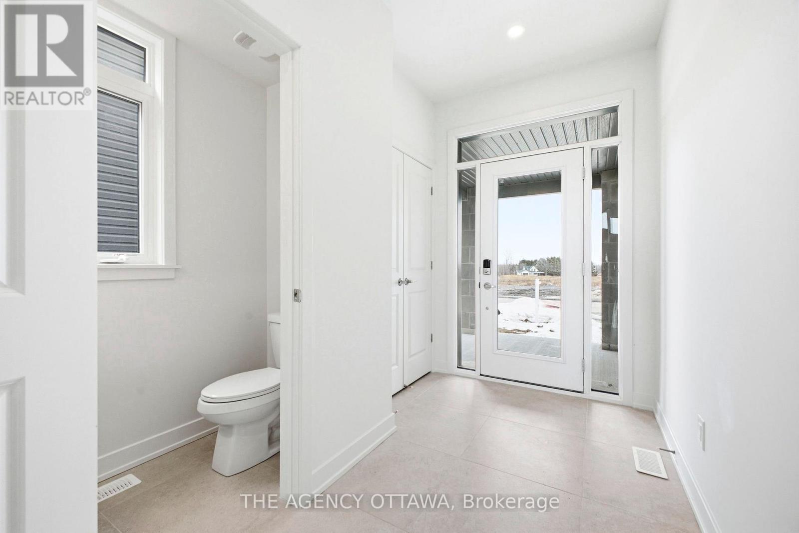 1132 Spoor Street, Ottawa, Ontario  K2K 1X7 - Photo 4 - X12868554