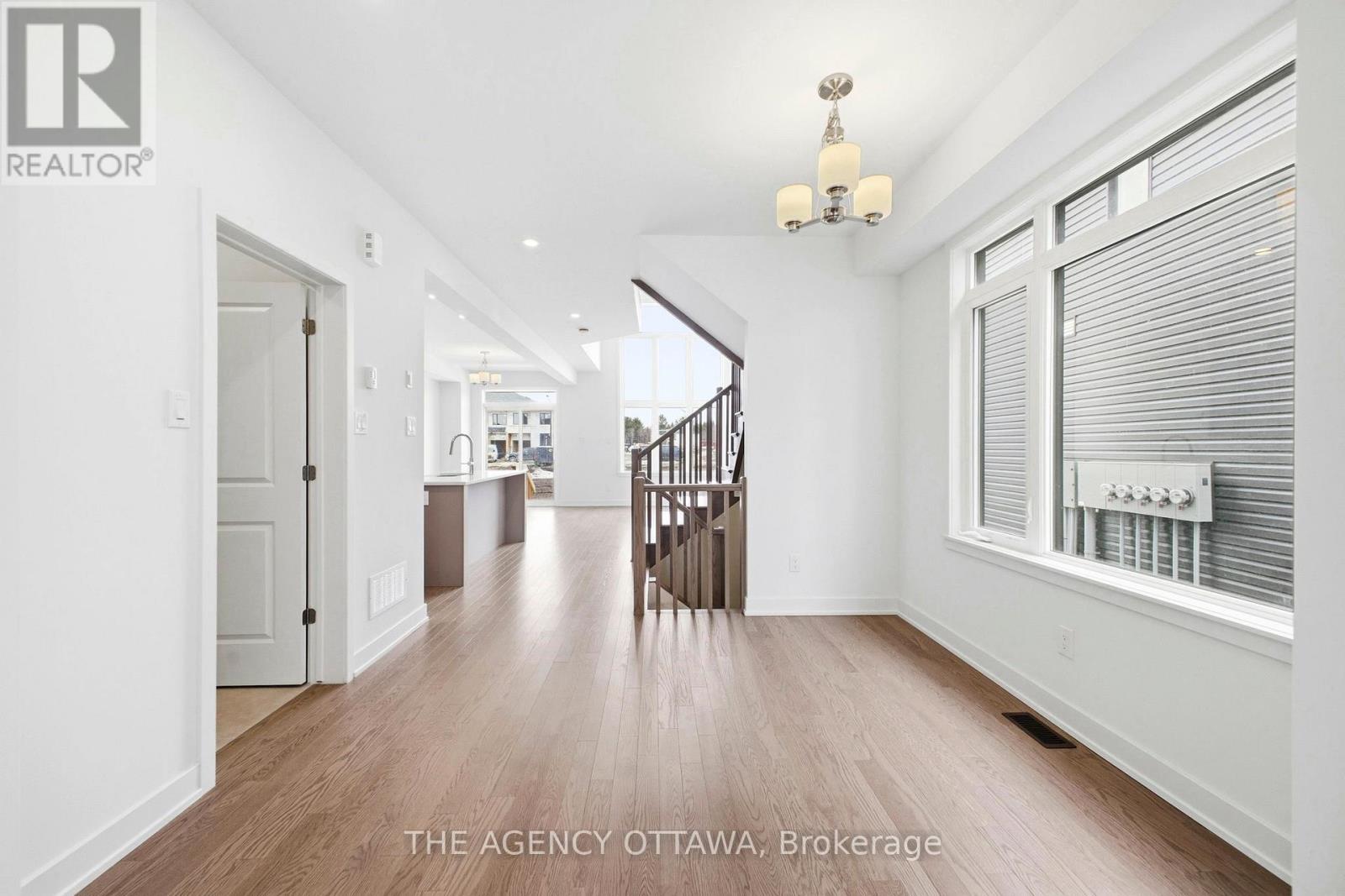 1132 Spoor Street, Ottawa, Ontario  K2K 1X7 - Photo 6 - X12868554