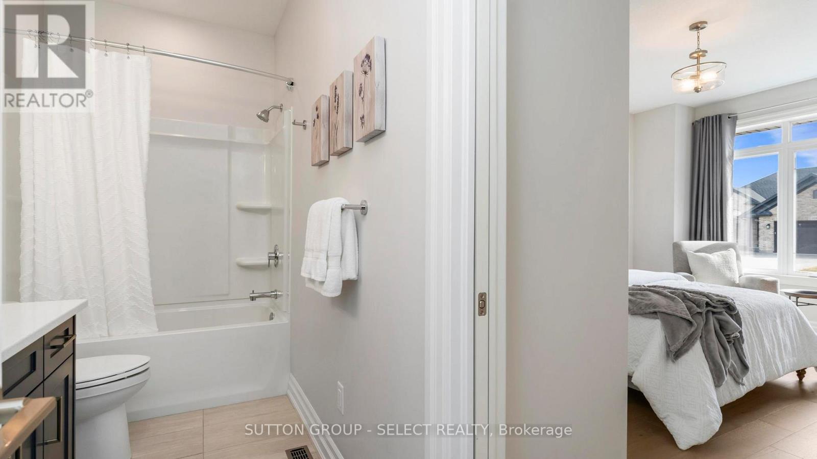 2005 Lockwood Crescent, Strathroy-Caradoc, Ontario  N0L 1W0 - Photo 22 - X12868550