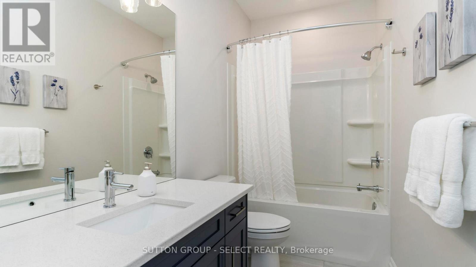 2005 Lockwood Crescent, Strathroy-Caradoc, Ontario  N0L 1W0 - Photo 23 - X12868550