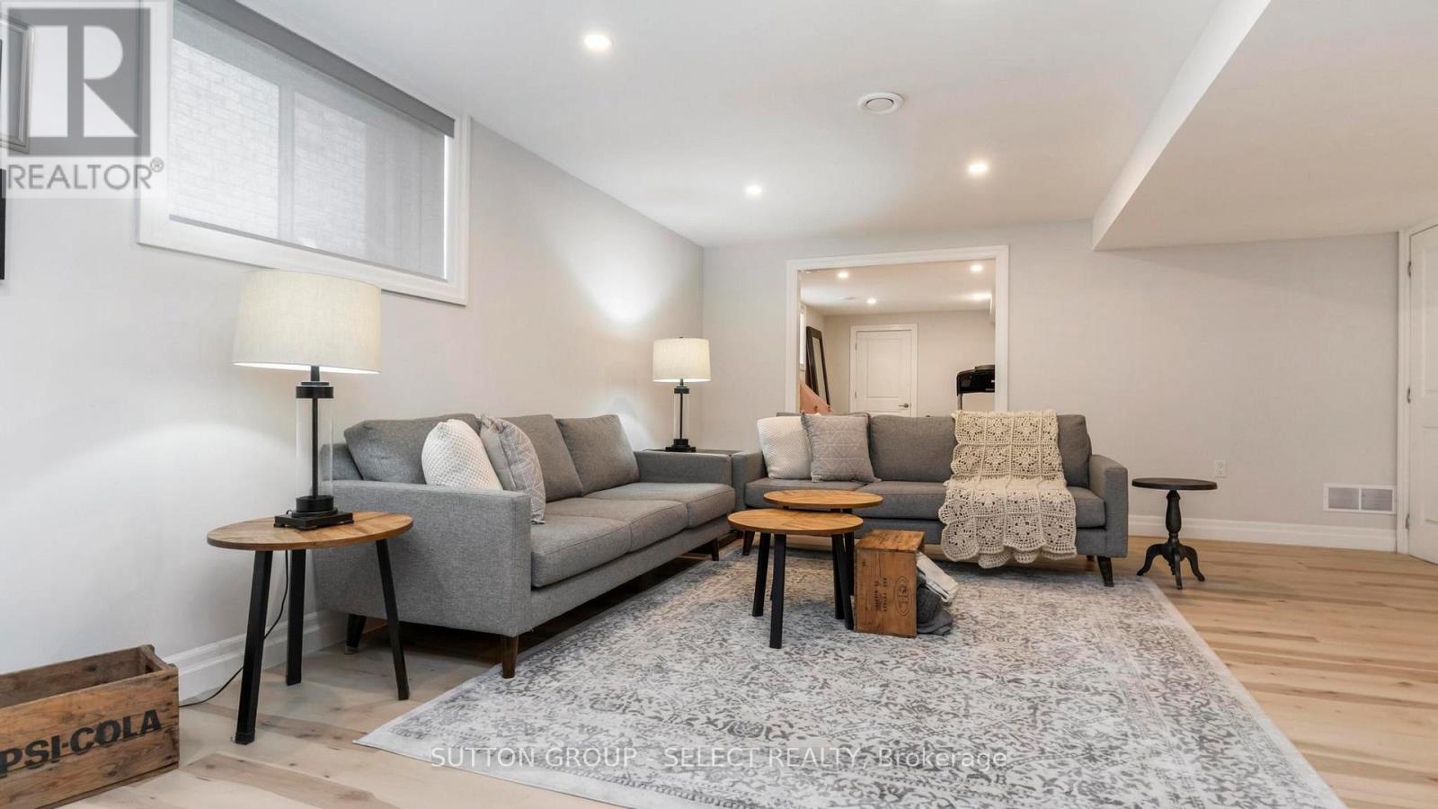 2005 Lockwood Crescent, Strathroy-Caradoc, Ontario  N0L 1W0 - Photo 29 - X12868550