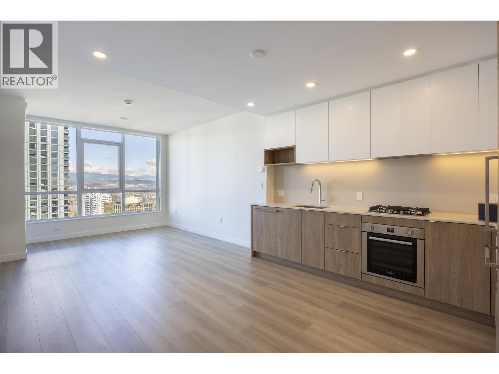 2702 6087 Wilson Avenue, Burnaby, British Columbia  V5H 0M1 - Photo 3 - R3098306