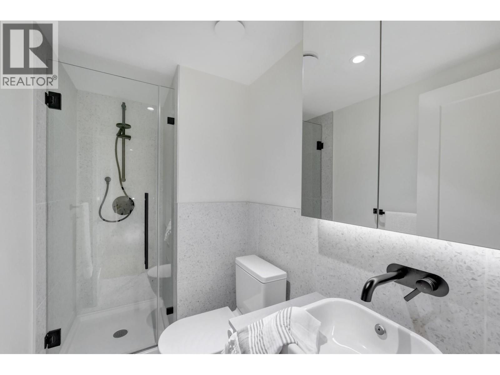 6 632 E 3rd Street, North Vancouver, British Columbia  V7L 0J1 - Photo 28 - R3098322