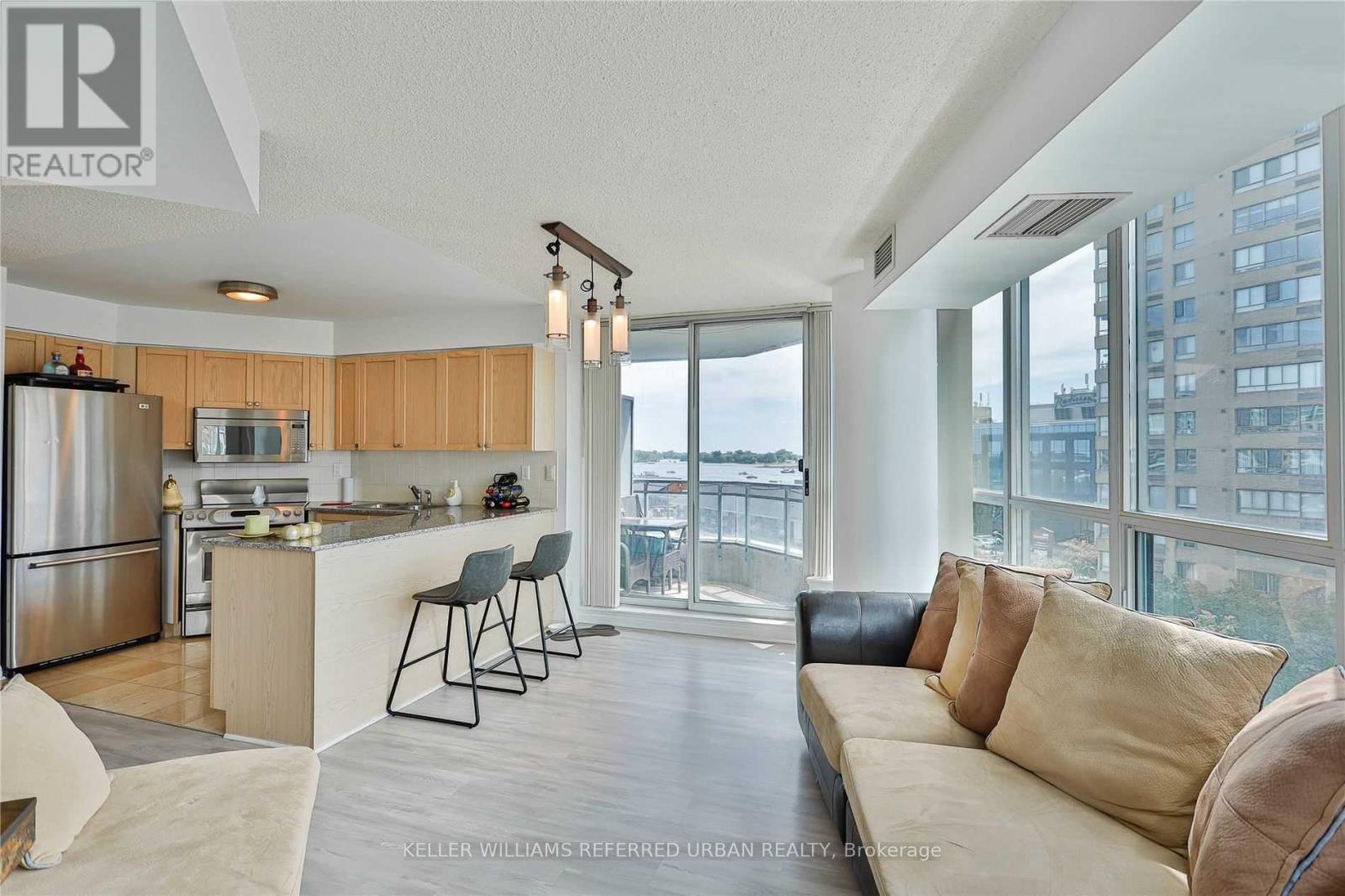 730 - 230 Queens Quay W, Toronto, Ontario  M5J 2Y7 - Photo 6 - C12868490