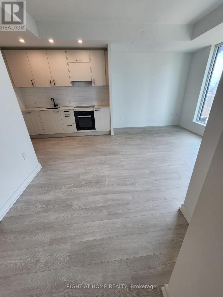 1105 - 1 Quarrington Lane, Toronto, Ontario  M3C 0S4 - Photo 11 - C12868504