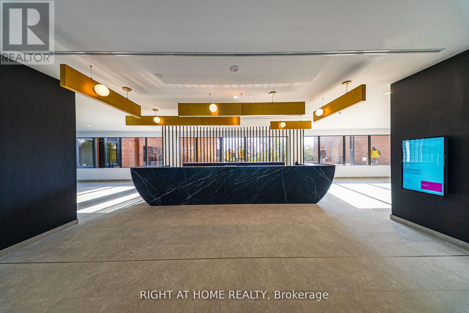 1105 - 1 Quarrington Lane, Toronto, Ontario  M3C 0S4 - Photo 13 - C12868504