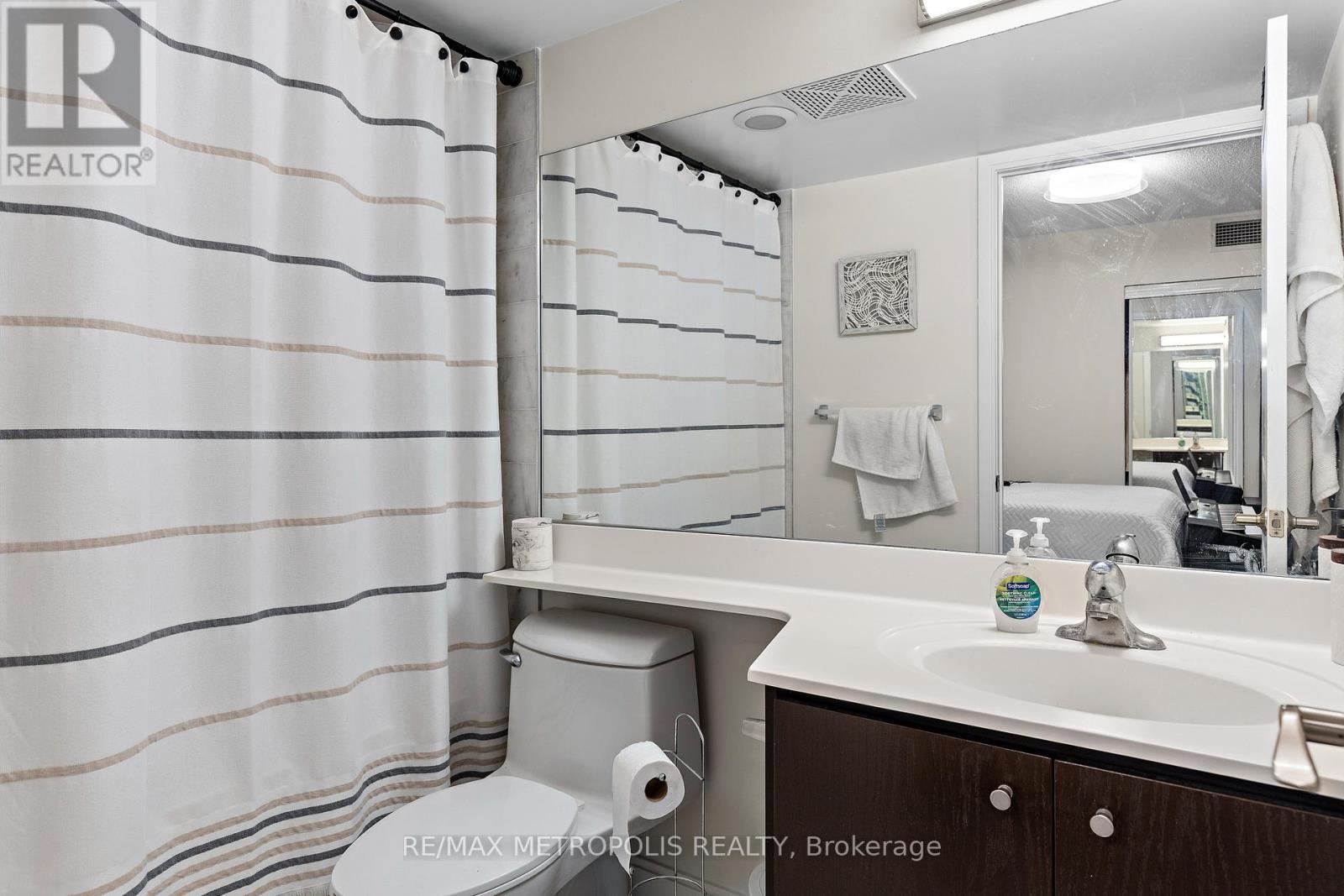 605 - 1 Scott Street, Toronto, Ontario  M5E 1A1 - Photo 25 - C12868522