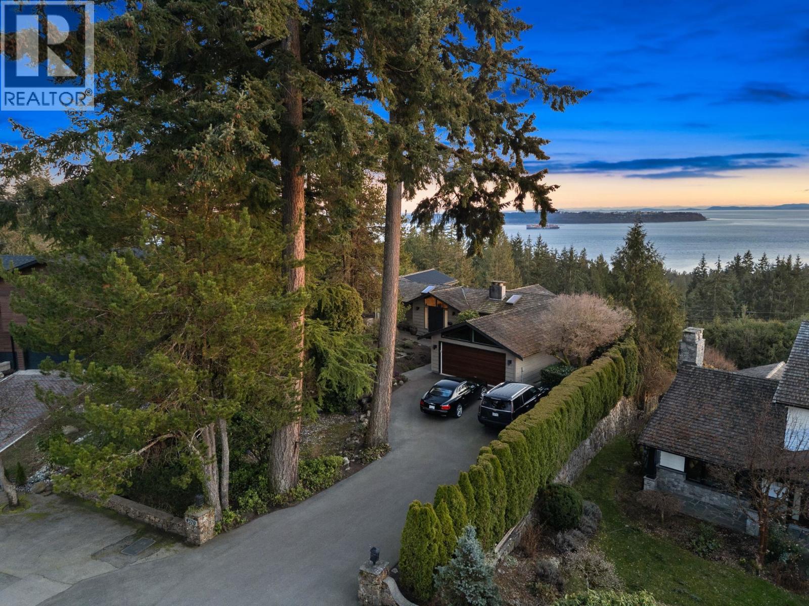 4570 Woodgreen Court, West Vancouver, British Columbia  V7S 2V7 - Photo 18 - R3098325