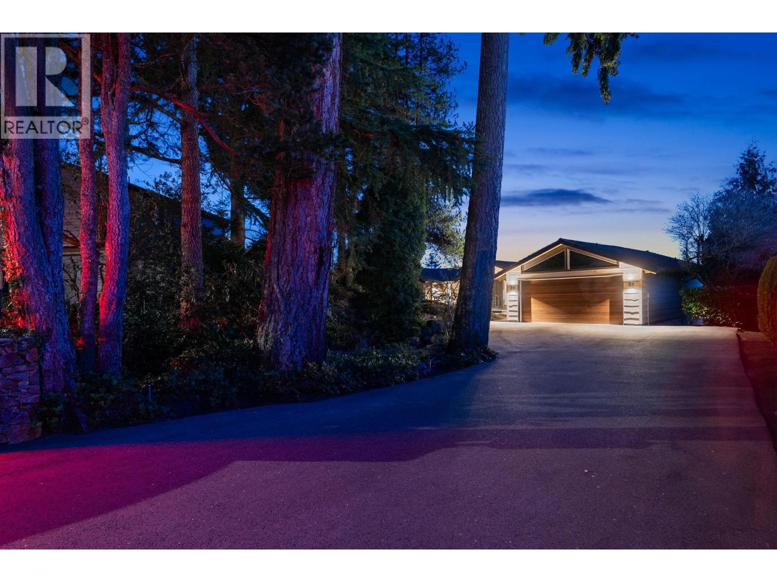 4570 Woodgreen Court, West Vancouver, British Columbia  V7S 2V7 - Photo 5 - R3098325