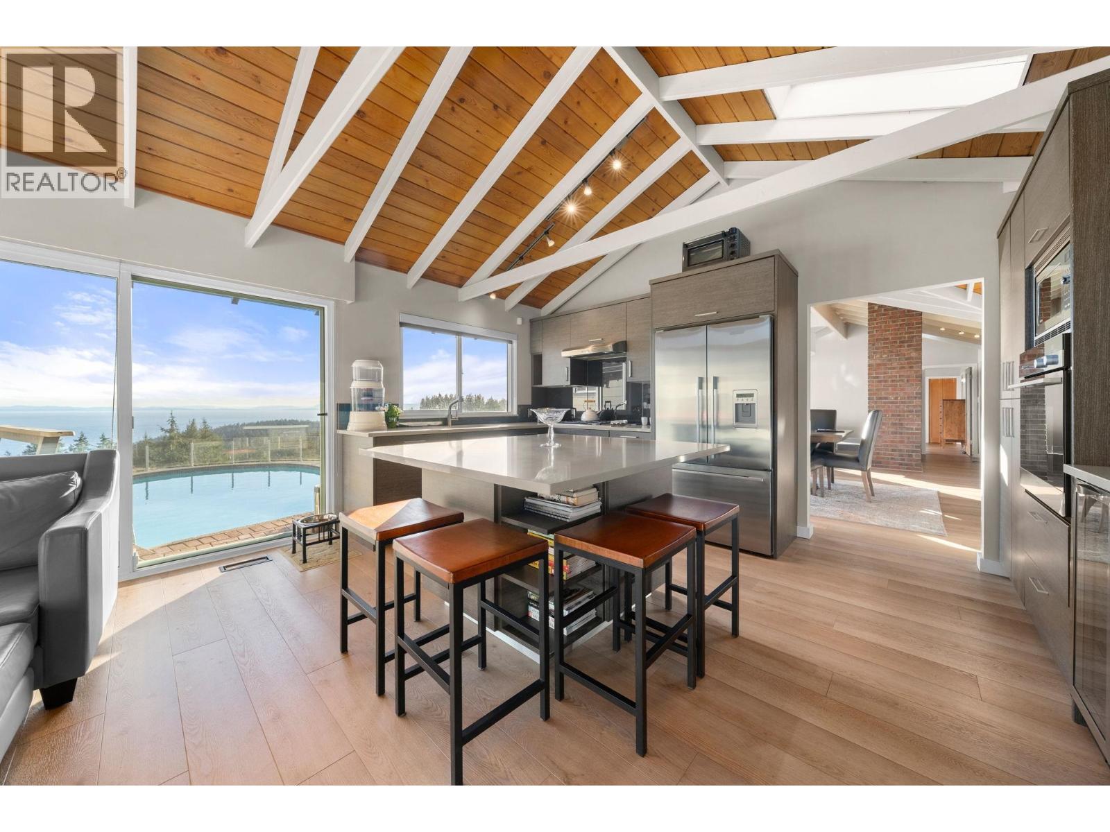 4570 Woodgreen Court, West Vancouver, British Columbia  V7S 2V7 - Photo 8 - R3098325