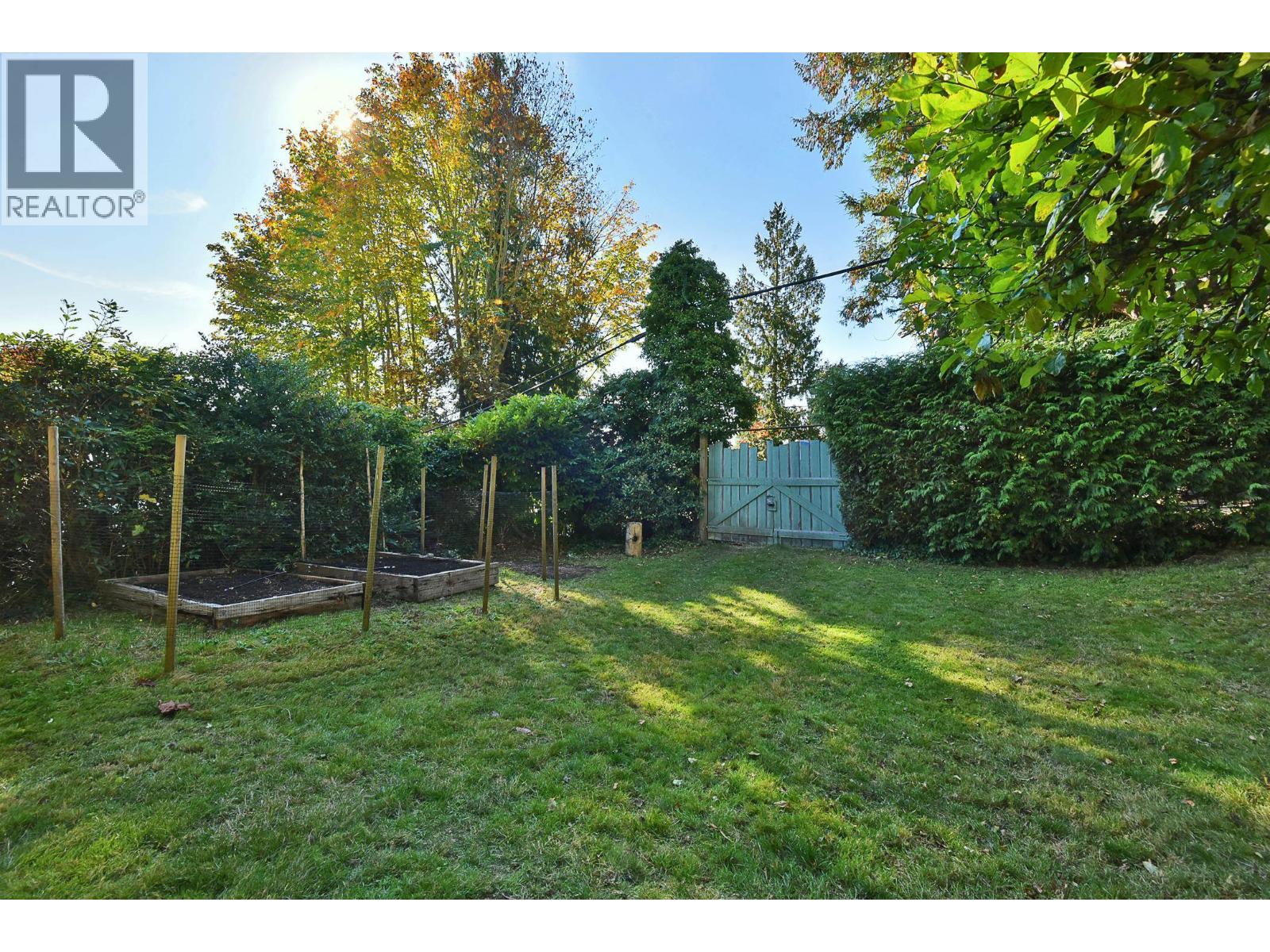 586 Bals Lane, Gibsons, British Columbia  V0N 1V9 - Photo 25 - R3098329