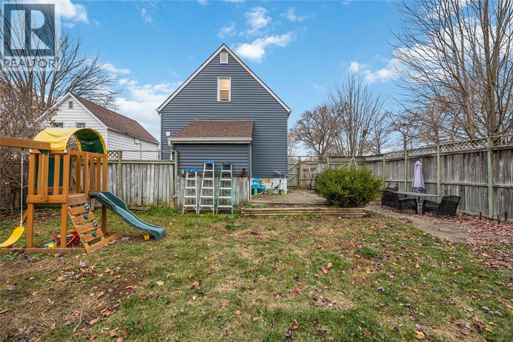 856 Devine Street, Sarnia, Ontario  N7S 1X5 - Photo 30 - 26005055